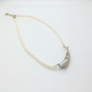 Cultured Pearl Necklace with Pea Pod